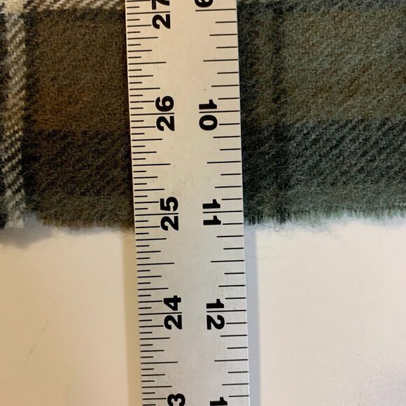 Lacharron Adults New Wool Plaid Tartan Fringe Med Length Wool Scarf - Picture 8 of 9